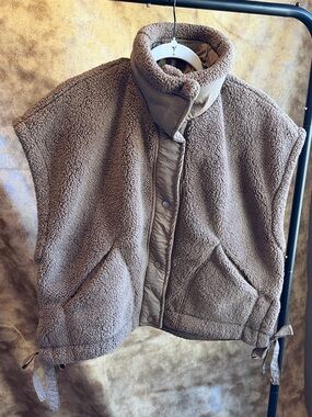 Cozy Chocolate Brown Sherpa Vest - Women's Jacket